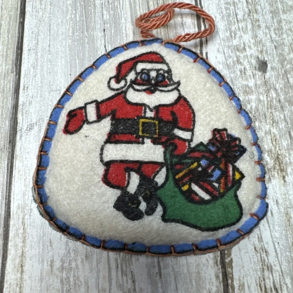 Vintage Retro‎ Hand Made Stitched Christmas Felt Ornaments Double sided lot of 4